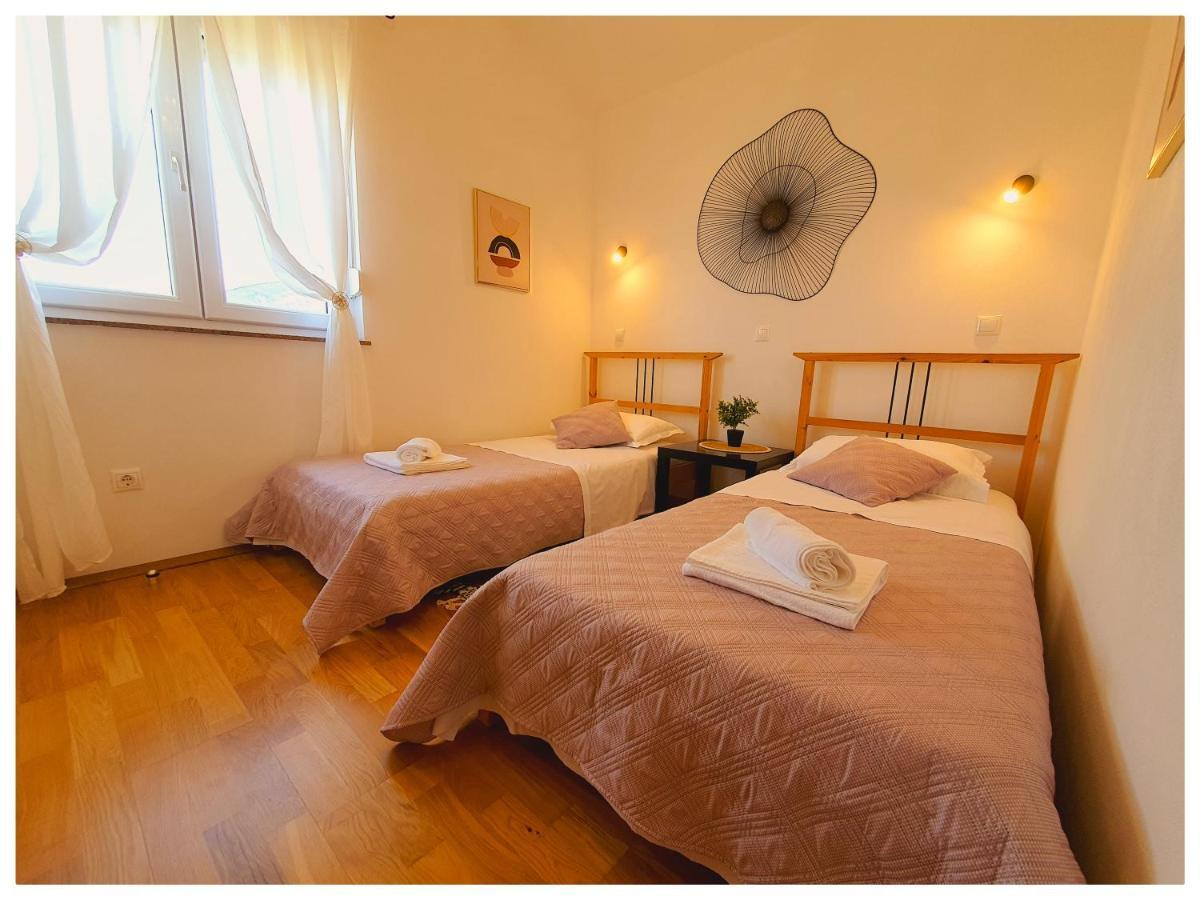 Apartman Mila Barbat na Rabu Buitenkant foto